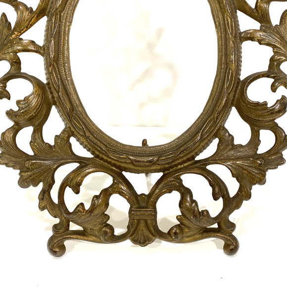 Vintage Cast Metal Frame Ornate Portrait Photo Holder Gold Victorian Oval FLAW - Picture 5 of 12